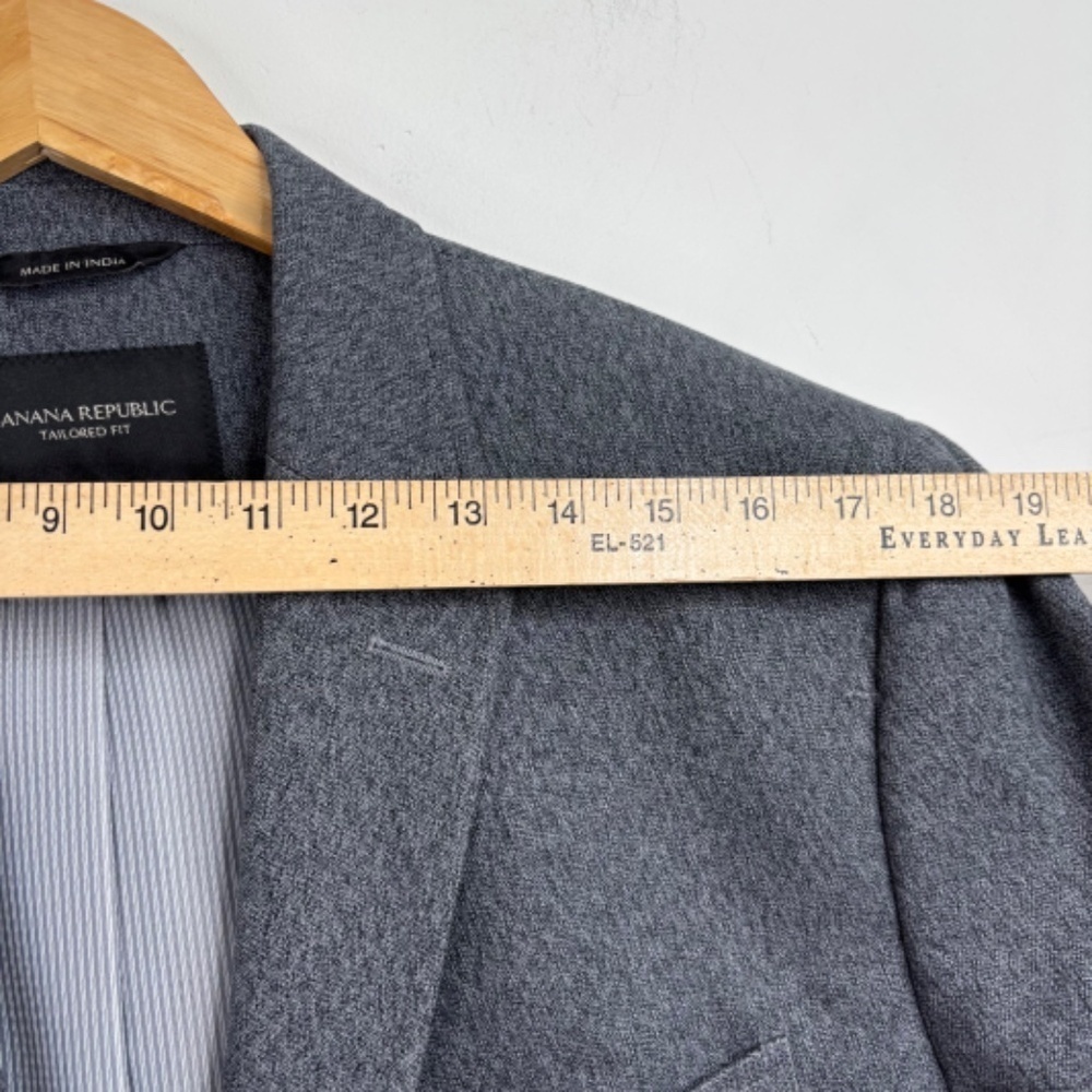Banana Republic Blazer 44L Charcoal Grey Old Money Classic Academia Minimalist - Picture 9 of 11